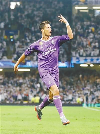 他憑藉不斷 他憑藉不斷